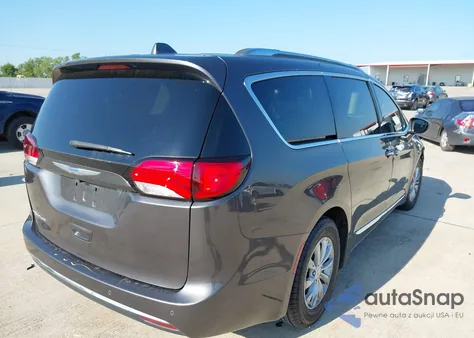 2018 Chrysler Pacifica Touring L Plus z USA, uszkodzony, nr VIN 2C4RC1EGXJR144799
